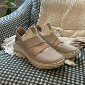 Ecco S.T.1 Shoes